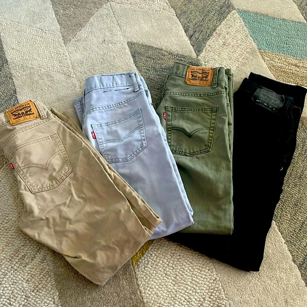 LOT OF BOYS LEVIS - Picture 1 of 7